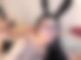 Halsey's Live Sex Cam Show