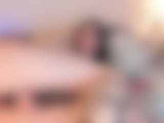 Halsey's Live Sex Cam Show