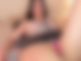 Live cam show with Halsey - Average on Latina Girls