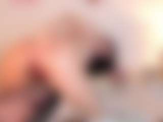 Live cam show with Halsey - Bikini on WildCum