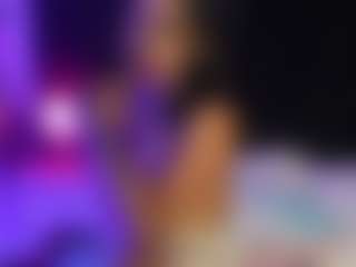Live cam show with CATALEYA - Ass Bouncing on CamClone
