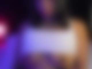 Live cam show with CATALEYA - Nipple Piercings on googirlz