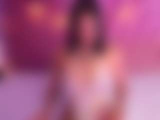 Live cam show with CATALEYA - Ebony Teen (18+) on xDating