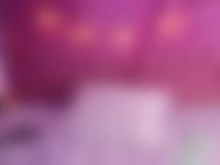 Live cam show with CATALEYA - Ebony Teen (18+) on 1on1-livenow
