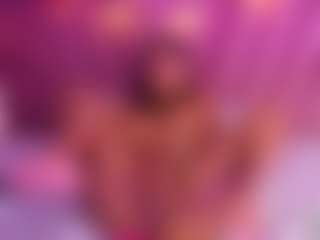 Live cam show with CATALEYA - Ebony Teen (18+) on Big Tits