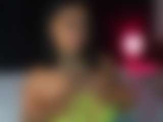 Live cam show with CATALEYA - Public on madthumbs