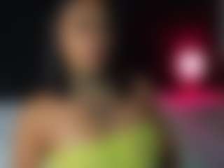 Live cam show with CATALEYA - Black Small Tits on Gym Cam Girls