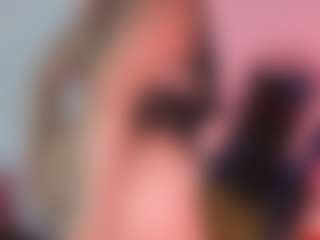 lovelykendall's Live Sex Cam Show