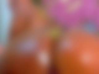 Live cam show with Valentina - Lovense MILF on Chatstar