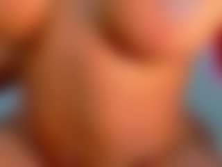 Live cam show with Valentina - Flashing on Cam Slut