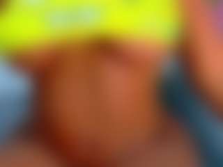 Live cam show with Valentina - Black Dildo on Camiplay Live