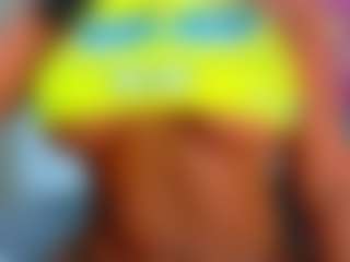 Live cam show with Valentina - Black Dildo on Gym Cam Girls
