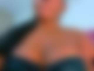 Live cam show with Valentina - Lesbian on Camsoda