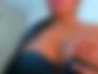 Live cam show with Valentina - Solo on xxxlivecams.org