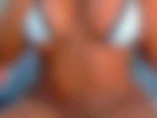 Live cam show with Valentina - Lesbian on Soda Cam