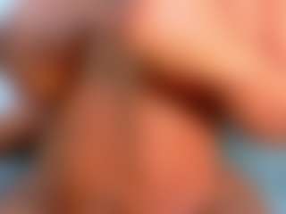 Live cam show with Valentina - Shaved Pussy MILF on CamwithHer
