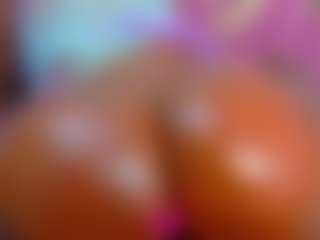 Live cam show with Valentina - Hairy Pussy on LiveSexCams6