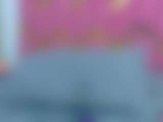 Valentina MILF webcam performer live streaming