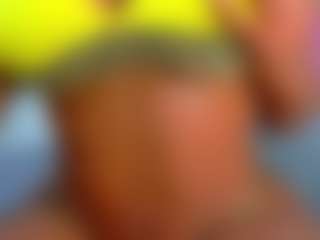 Live cam show with Valentina - Athletic Ebony on Fling VIP Chat