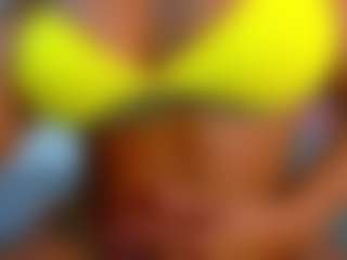 Live cam show with Valentina - Spank Ebony on Fling VIP Chat