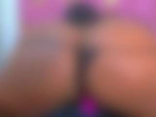 Live cam show with Valentina - Ebony Fetish on Gym Cam Girls | colombia