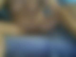 Live cam show with chichoplus1 - Tease on AdultVida.com