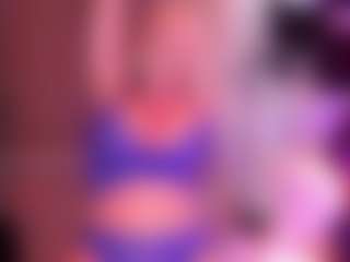 Live cam show with AlenaCroft - BBW on CamwithHer