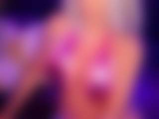 Live cam show with AlenaCroft - Big Ass on livesuperchat.net