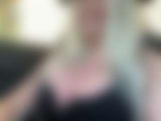 AlenaCroft's Live Sex Cam Show