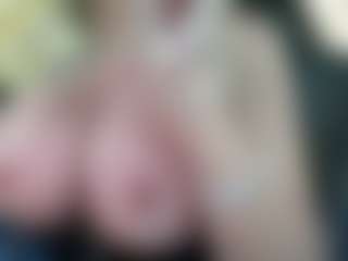 AlenaCroft's Live Sex Cam Show