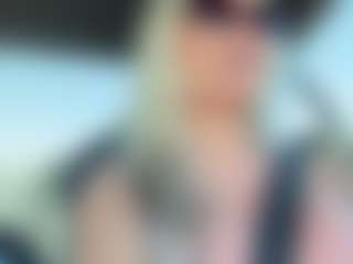 AlenaCroft's Live Sex Cam Show