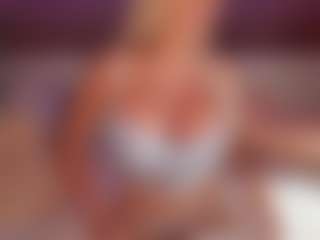 AlenaCroft's Live Sex Cam Show