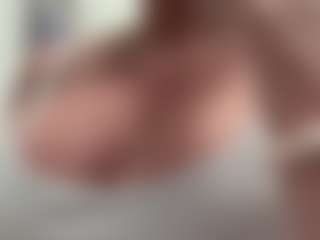 AlenaCroft's Live Sex Cam Show