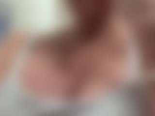 AlenaCroft's Live Sex Cam Show
