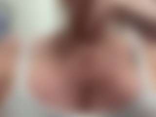 AlenaCroft's Live Sex Cam Show