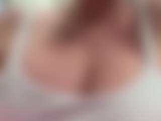 AlenaCroft's Live Sex Cam Show