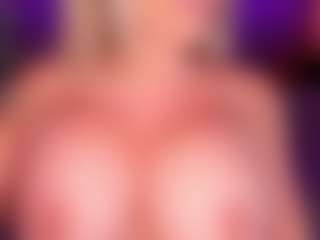 AlenaCroft's Live Sex Cam Show