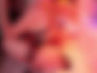 Live cam show with AlenaCroft - Curvy MILF on Dolls Live
