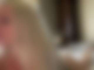 AlenaCroft's Live Sex Cam Show
