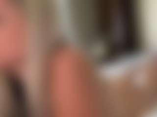 Live cam show with AlenaCroft - Squirt Blonde Hair on AdultVida.com