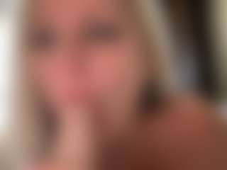 AlenaCroft's Live Sex Cam Show