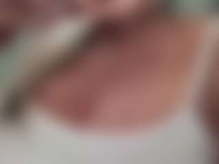 AlenaCroft's Live Sex Cam Show