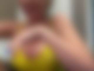 AlenaCroft's Live Sex Cam Show