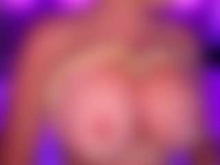 AlenaCroft's Live Sex Cam Show