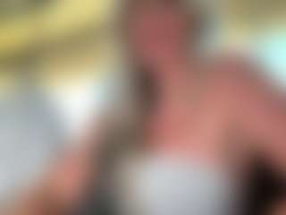 AlenaCroft's Live Sex Cam Show