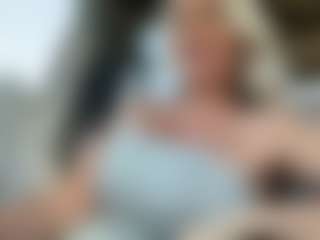 AlenaCroft's Live Sex Cam Show