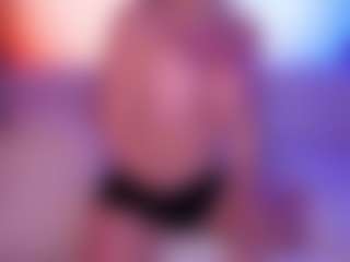 AlenaCroft's Live Sex Cam Show
