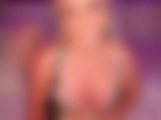 AlenaCroft's Live Sex Cam Show