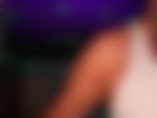 AlenaCroft's Live Sex Cam Show