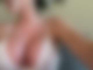 AlenaCroft's Live Sex Cam Show